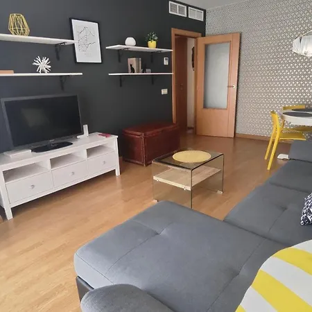 Apartamento Parking Gratis, Centrico, Tranquilo Y Todo A Mano